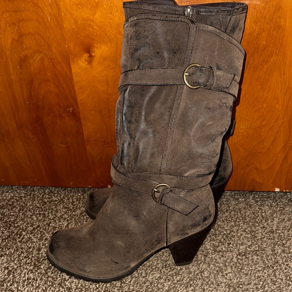 Women's Brown Suede Boots